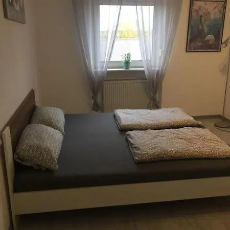 Apartamento Gut Gelegenes Mit Wifi, Parkplatz, Wama, Trockner Usw. *