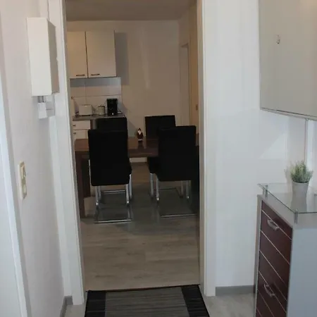 Gut Gelegenes Mit Wifi, Parkplatz, Wama, Trockner Usw. Apartment Kaiserslautern