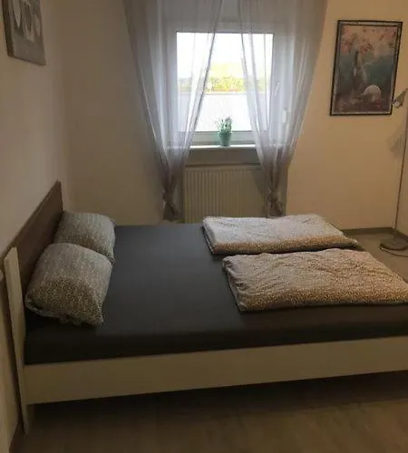 Apartment Gut Gelegenes Mit Wifi, Parkplatz, Wama, Trockner Usw. *